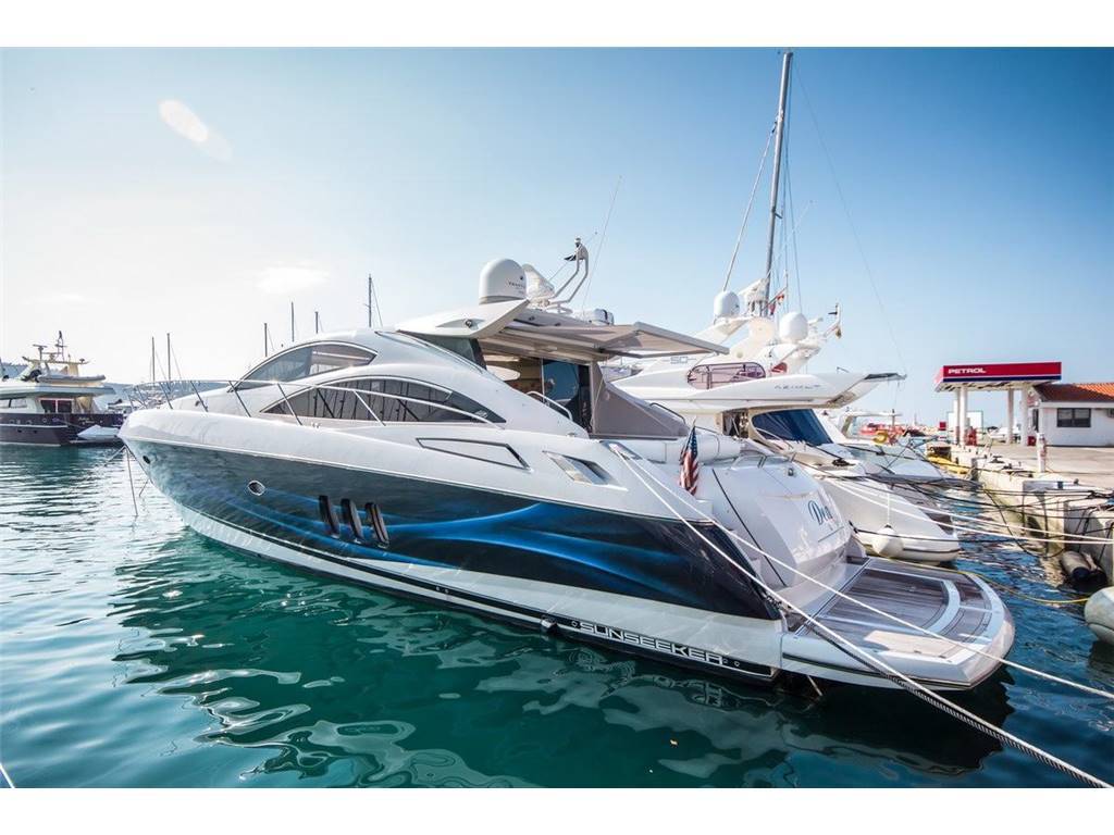 Sunseeker Predator 62