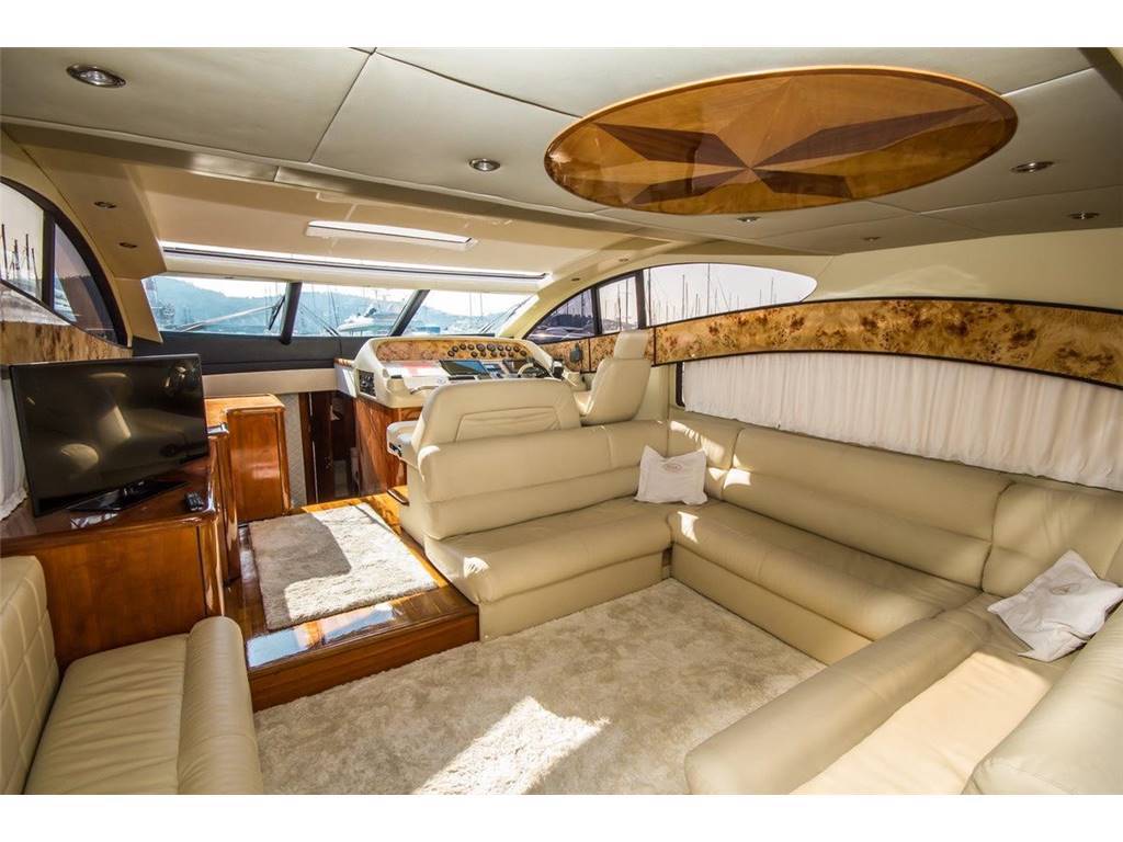Sunseeker Predator 62
