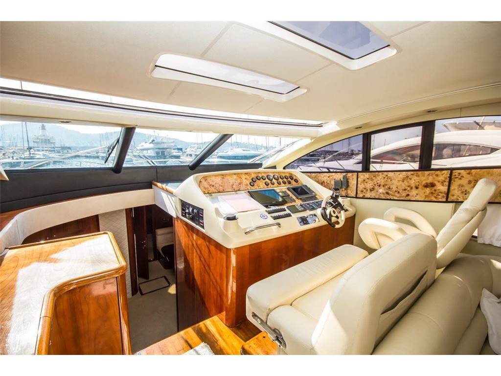 Sunseeker Predator 62