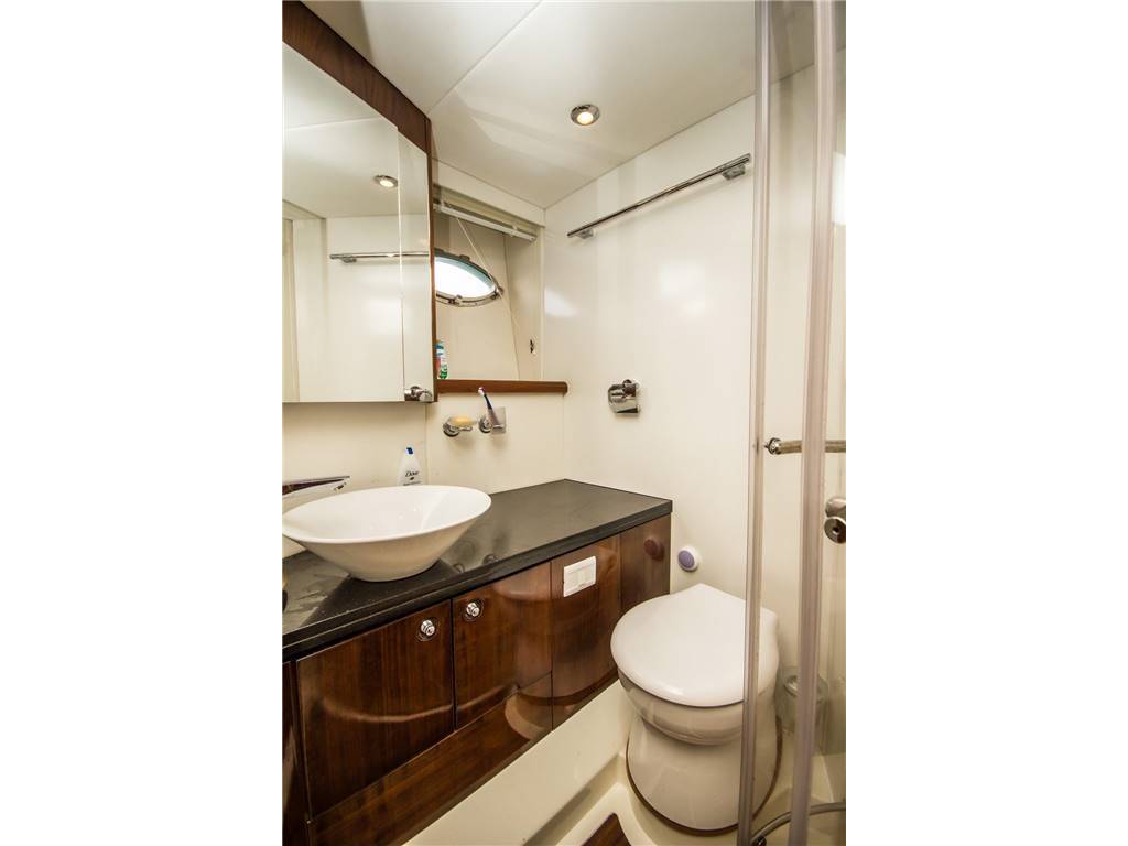 Sunseeker Predator 62