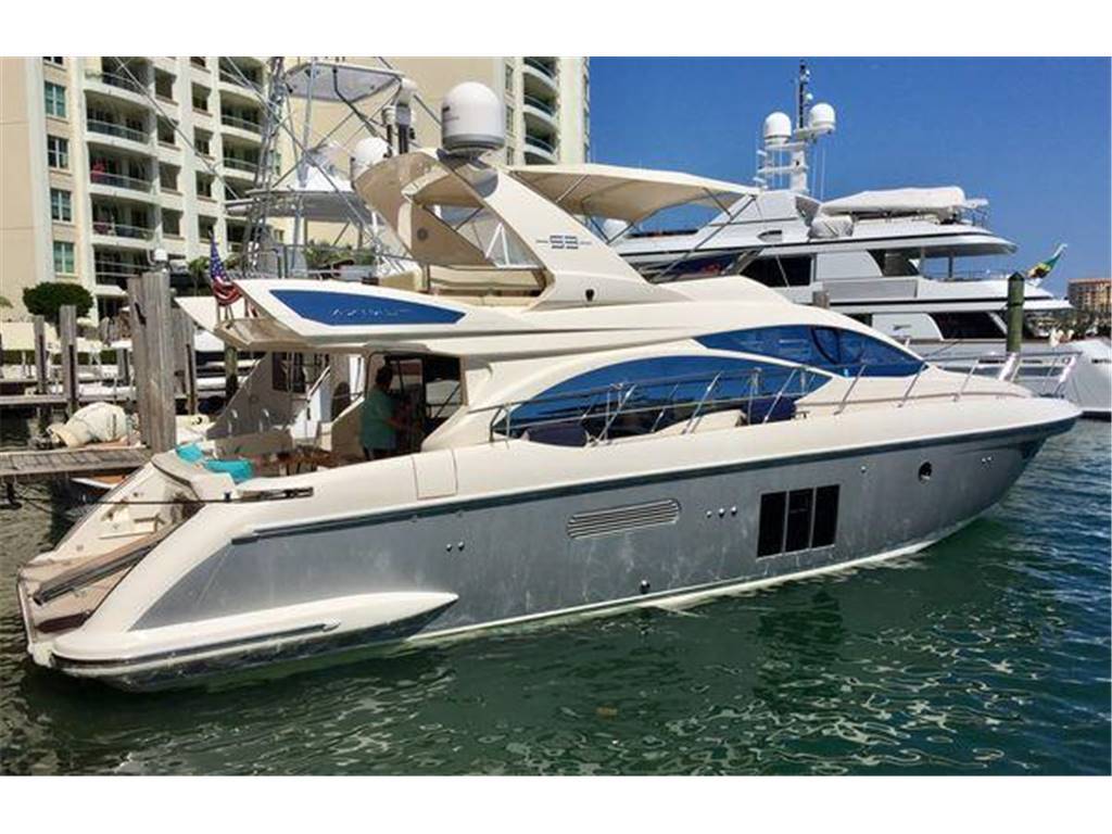 Azimut 53 fly
