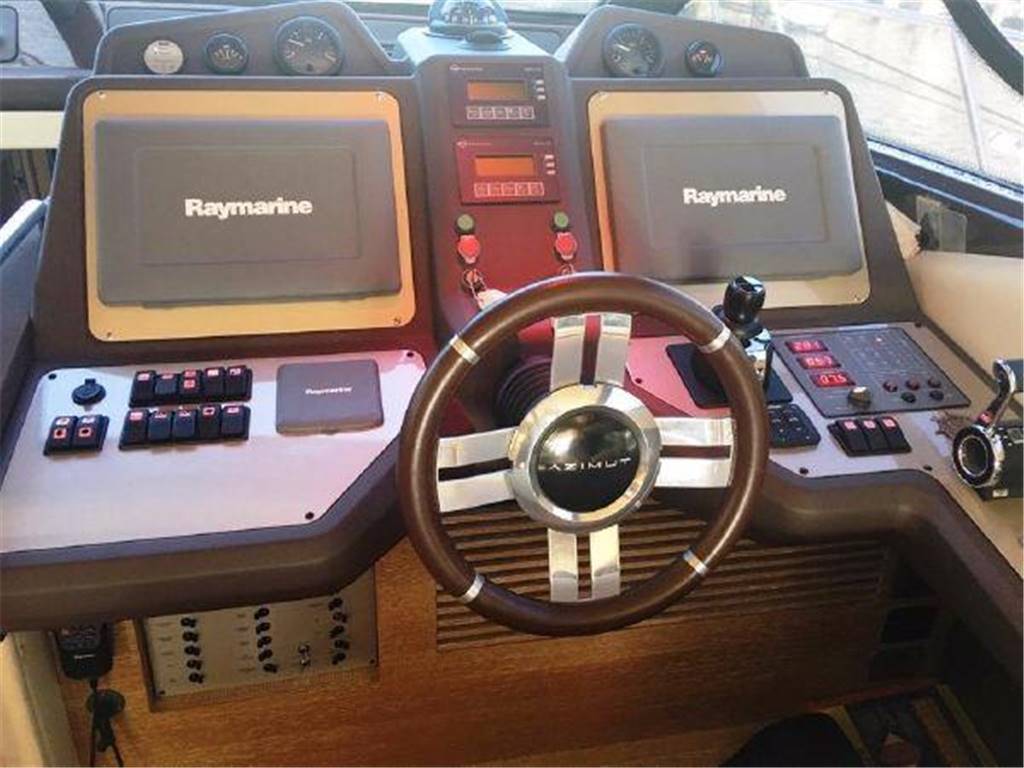 Azimut 53 fly
