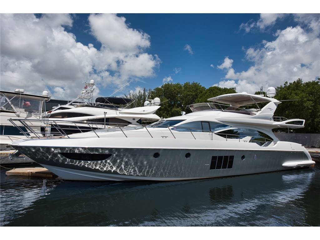 Azimut 70 fly