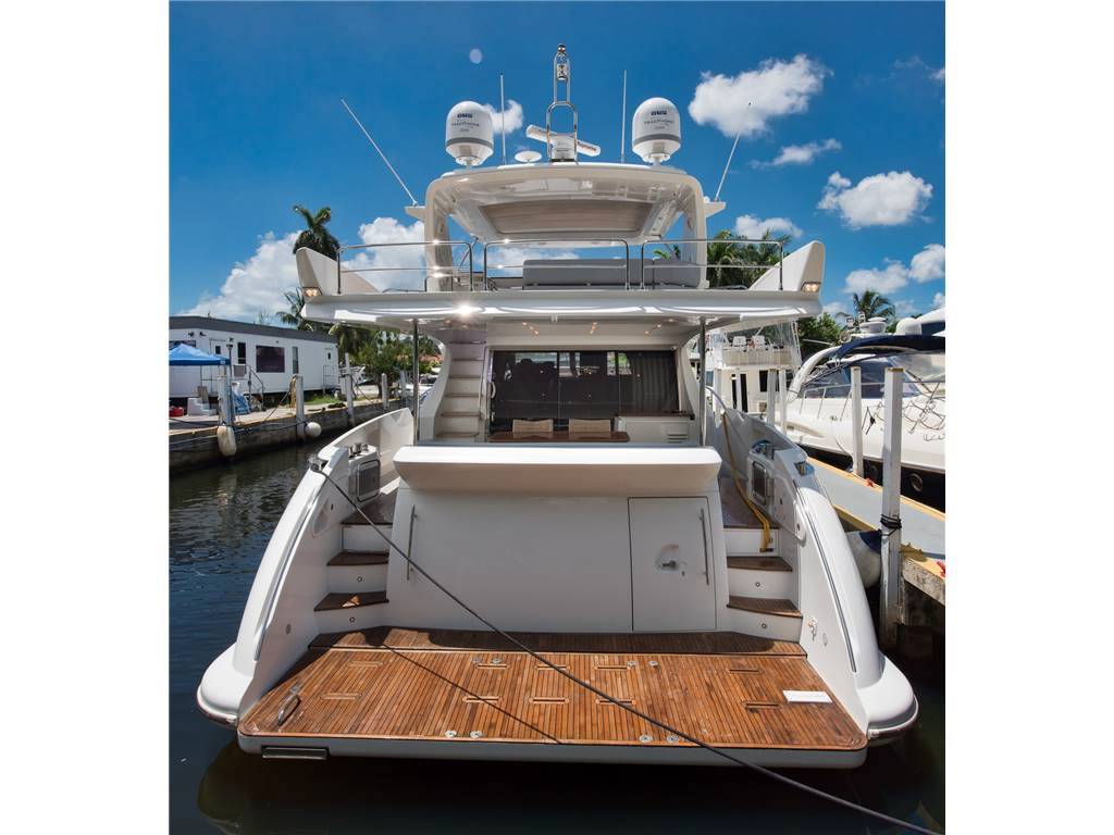 Azimut 70 fly