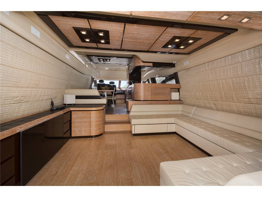 Azimut 70 fly