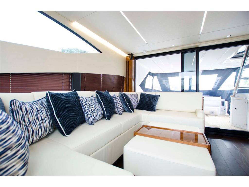 Sunseeker 68 sport yacht