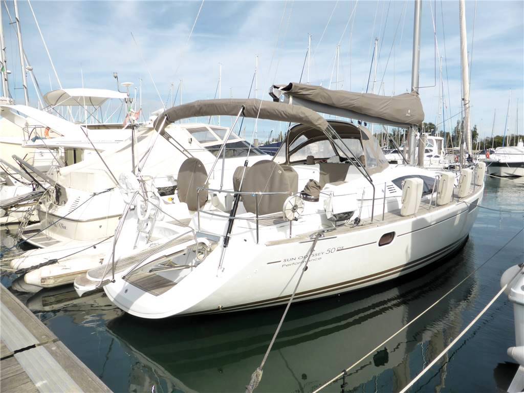Jeanneau 50 ds performance