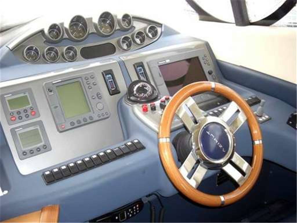 Azimut 50 fly