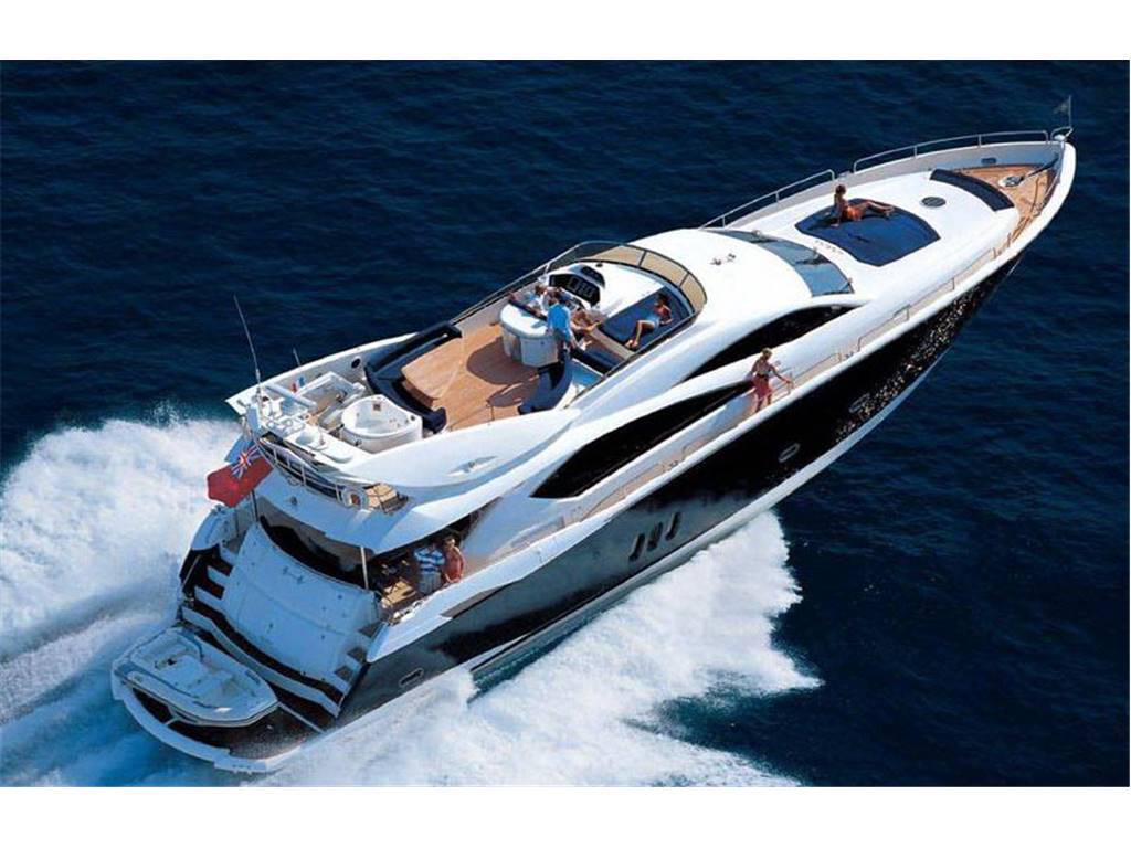 Sunseeker 82 yacht