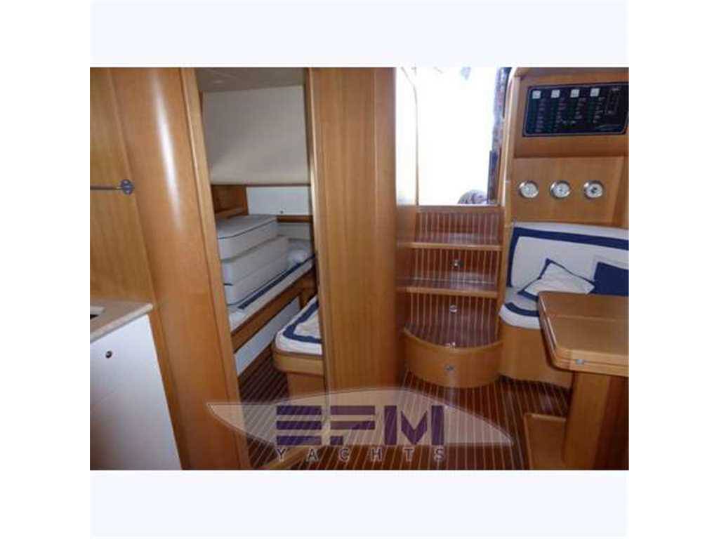 Uniesse Open 42