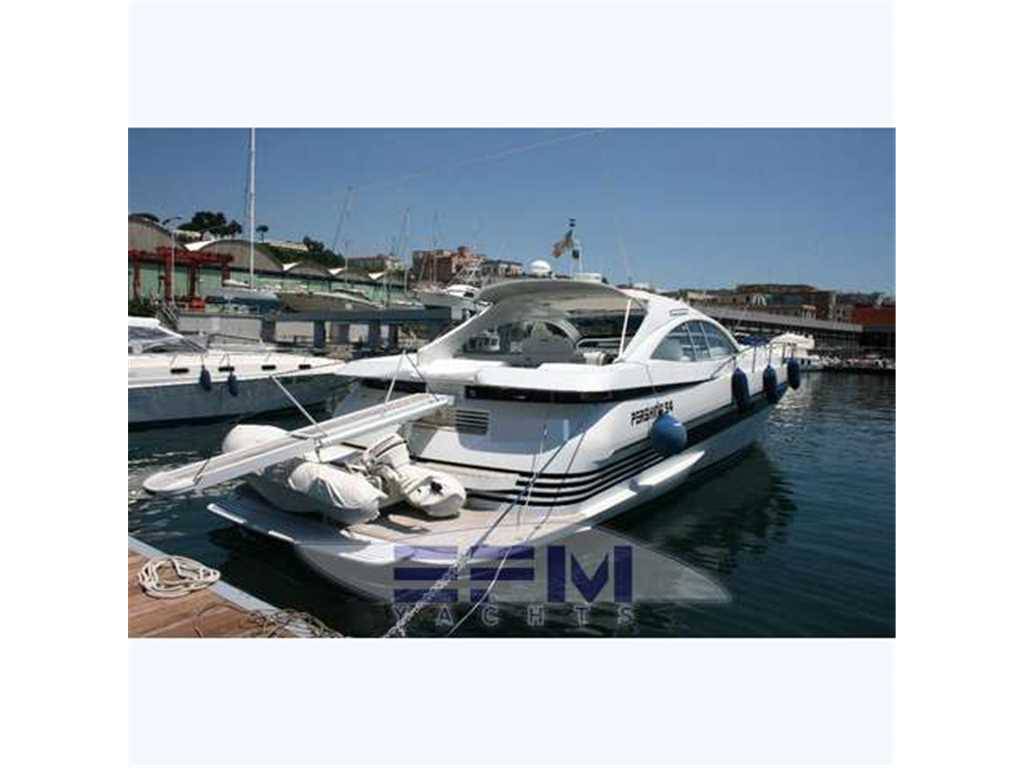 Pershing 54
