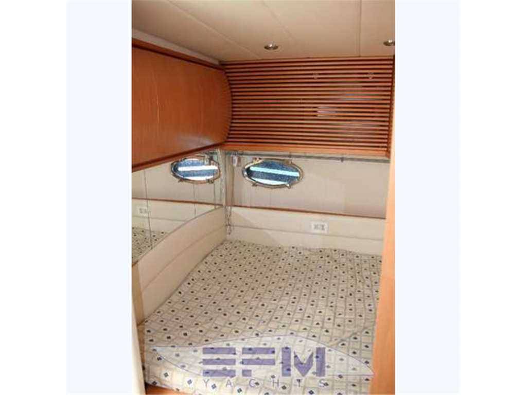 Pershing 54
