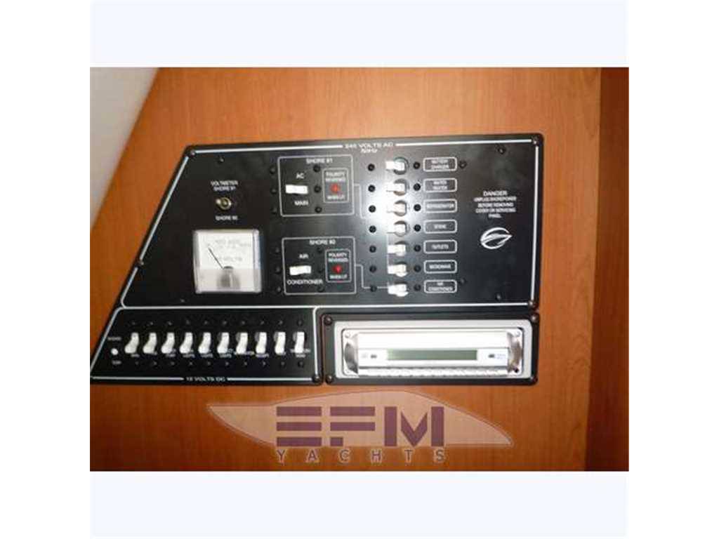 Crowline 270 cr