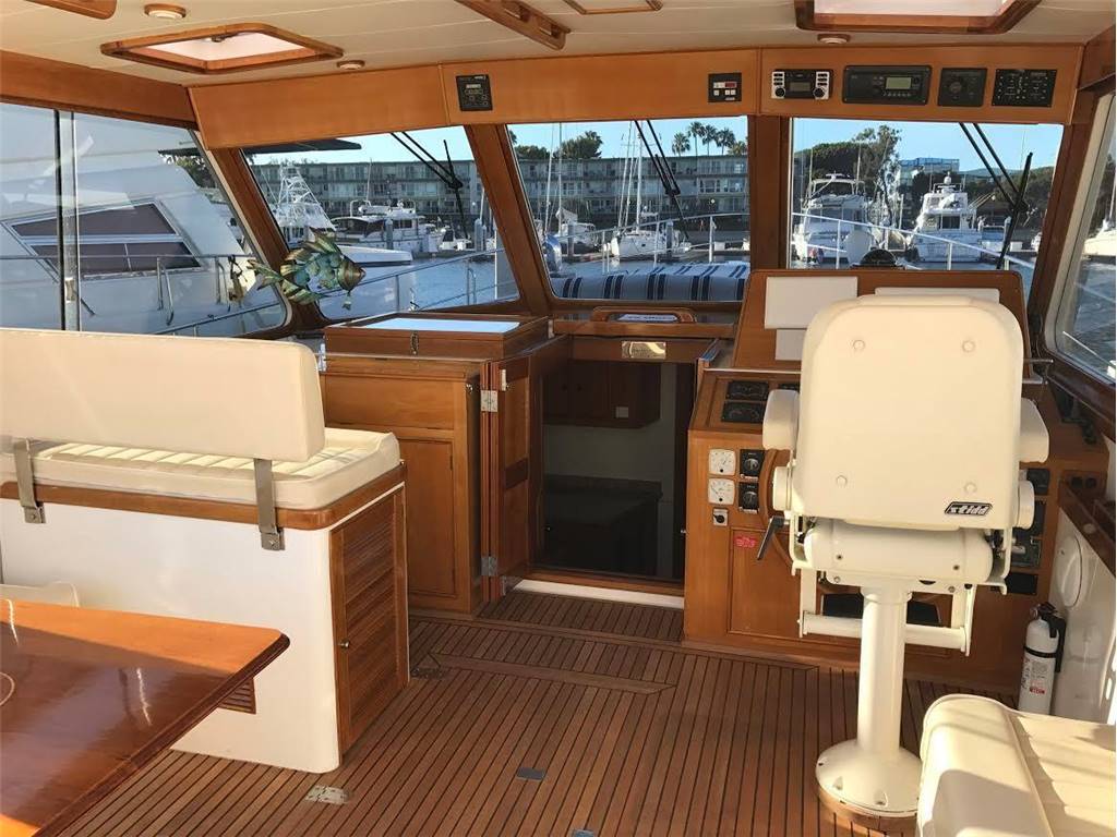 Grand banks Eastbay 49