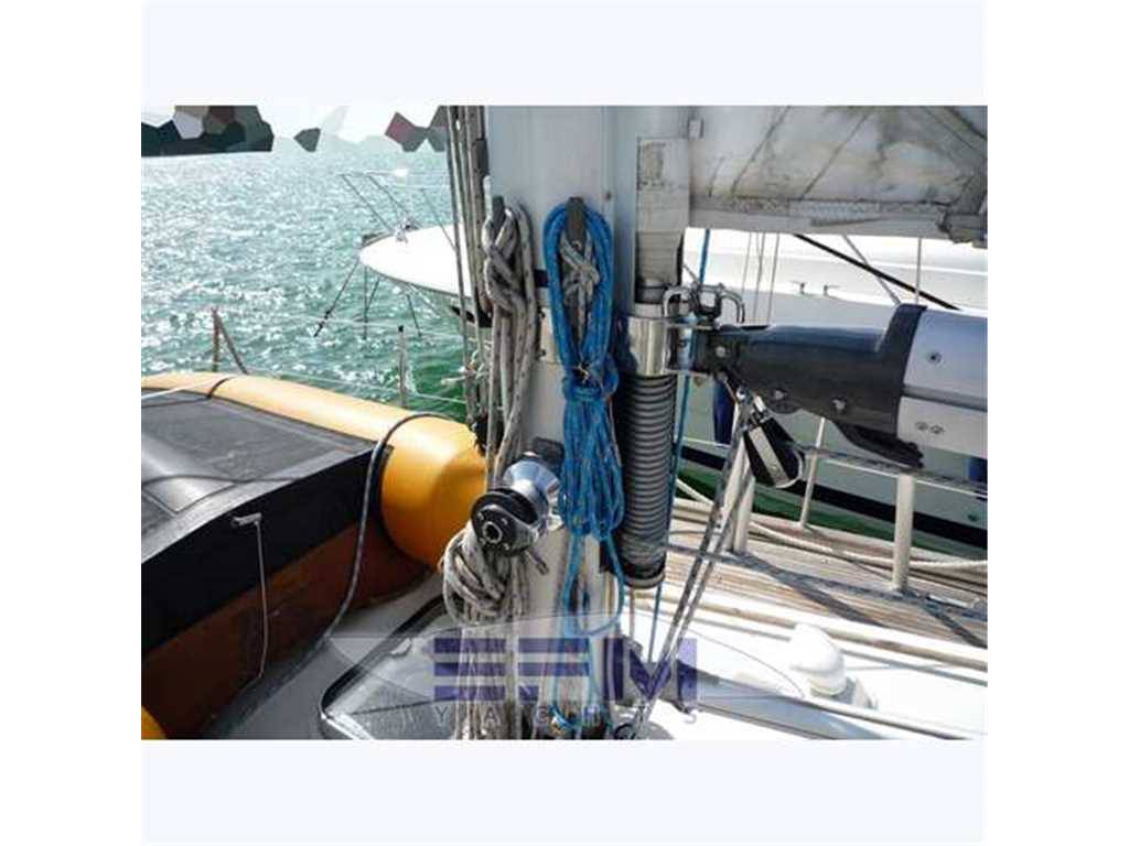 Hallberg rassy Hr 352