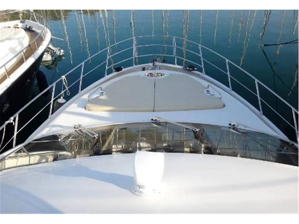 Azimut 60 fly