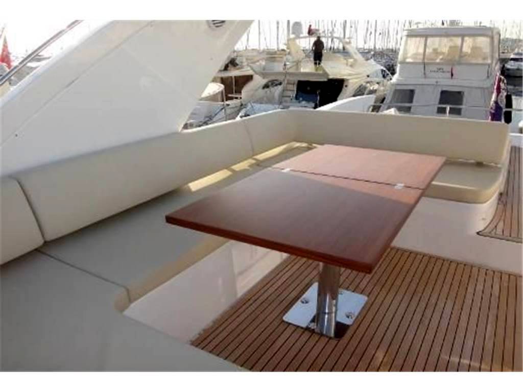 Azimut 60 fly