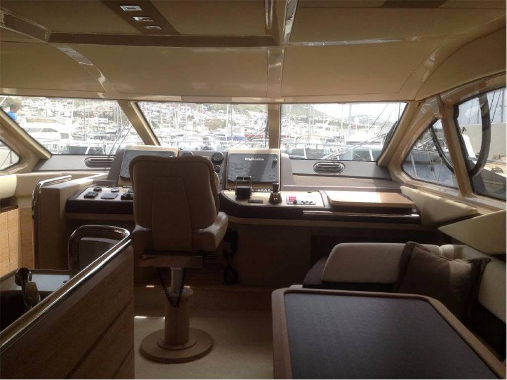 Azimut 60 fly