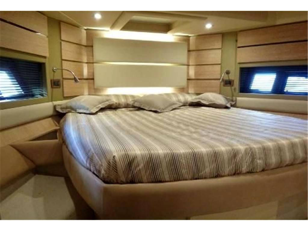 Azimut 60 fly