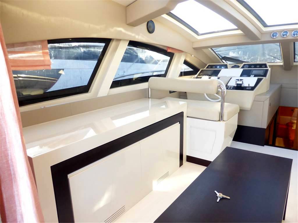 Italian yachts Jaguar 72
