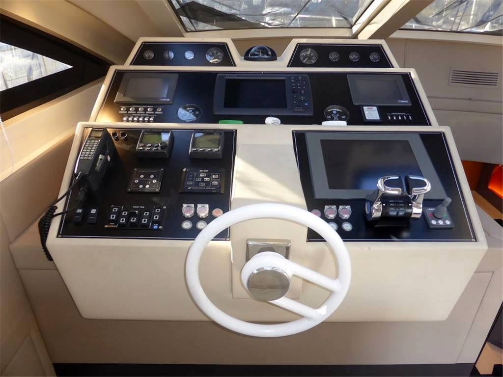 Italian yachts Jaguar 72