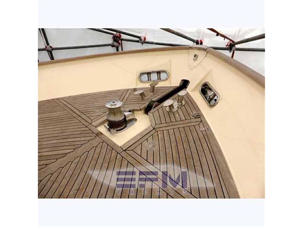 Mochi craft 74 dolphin