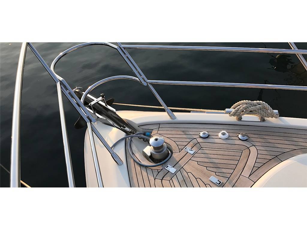Azimut 68 s
