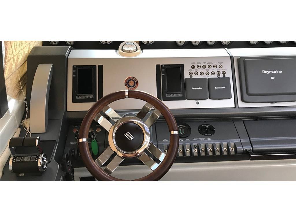 Azimut 68 s