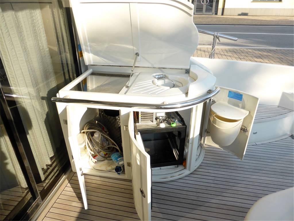 Azimut 62s