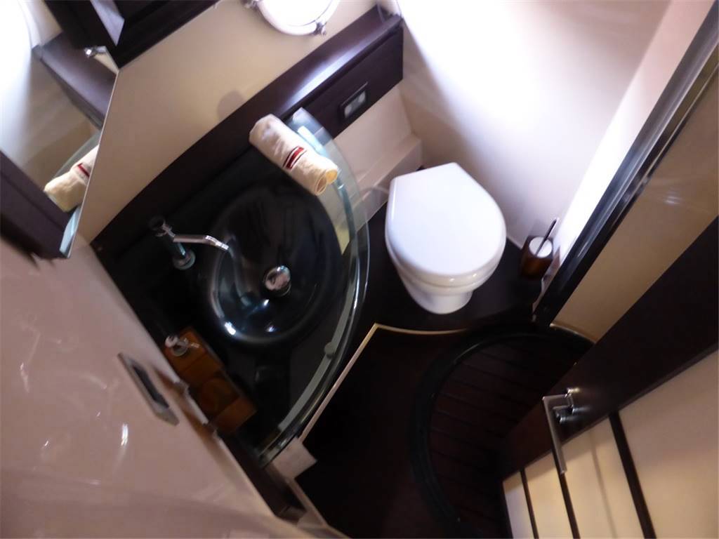 Azimut 62s