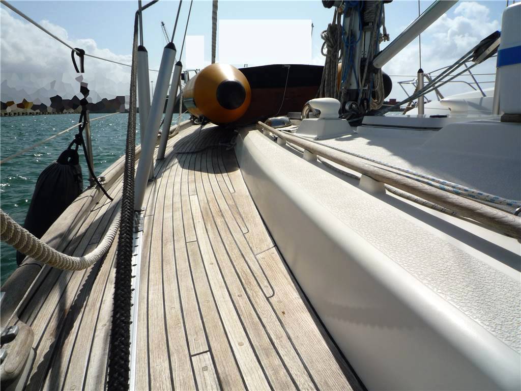 Hallberg rassy 352