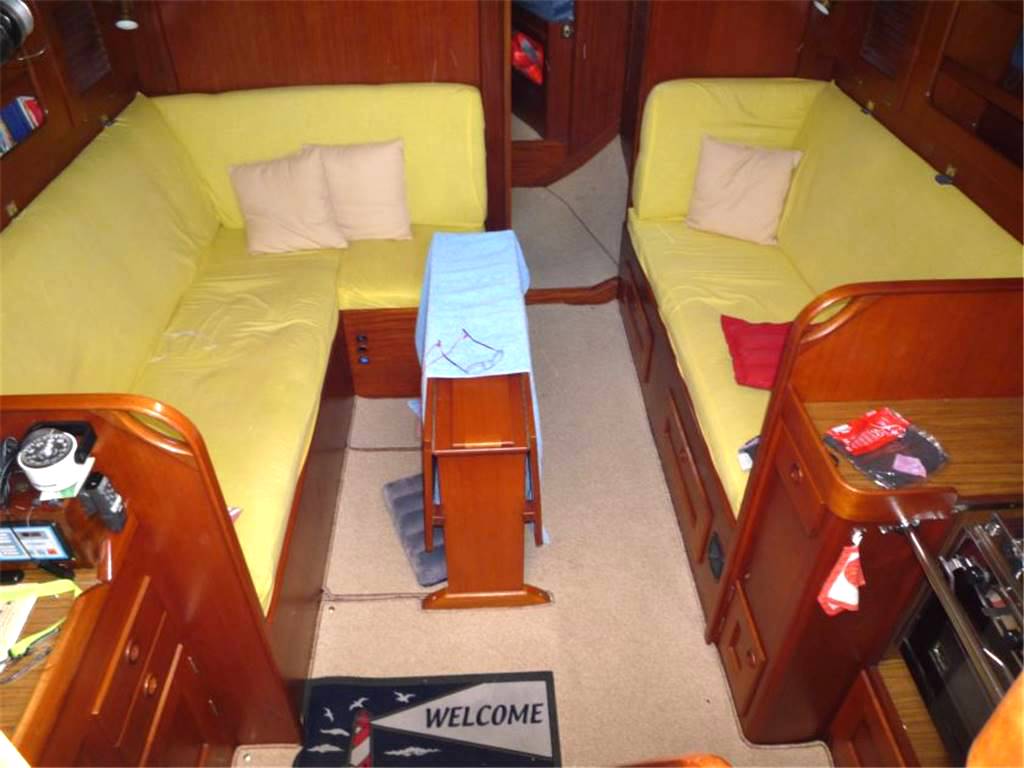 Hallberg rassy 352