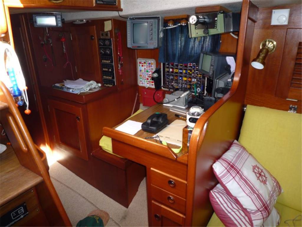 Hallberg rassy 352