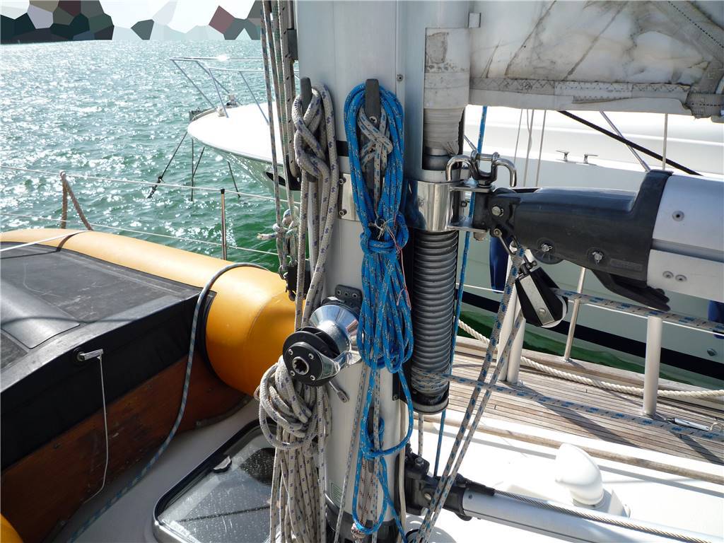 Hallberg rassy 352