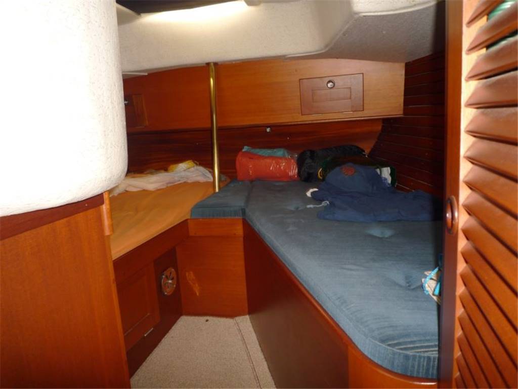 Hallberg rassy 352