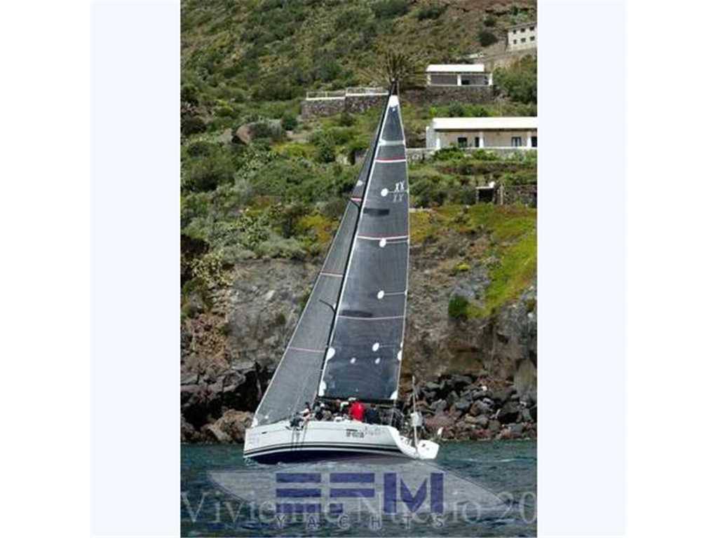 Beneteau First 35