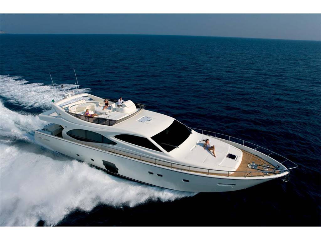 Ferretti 780