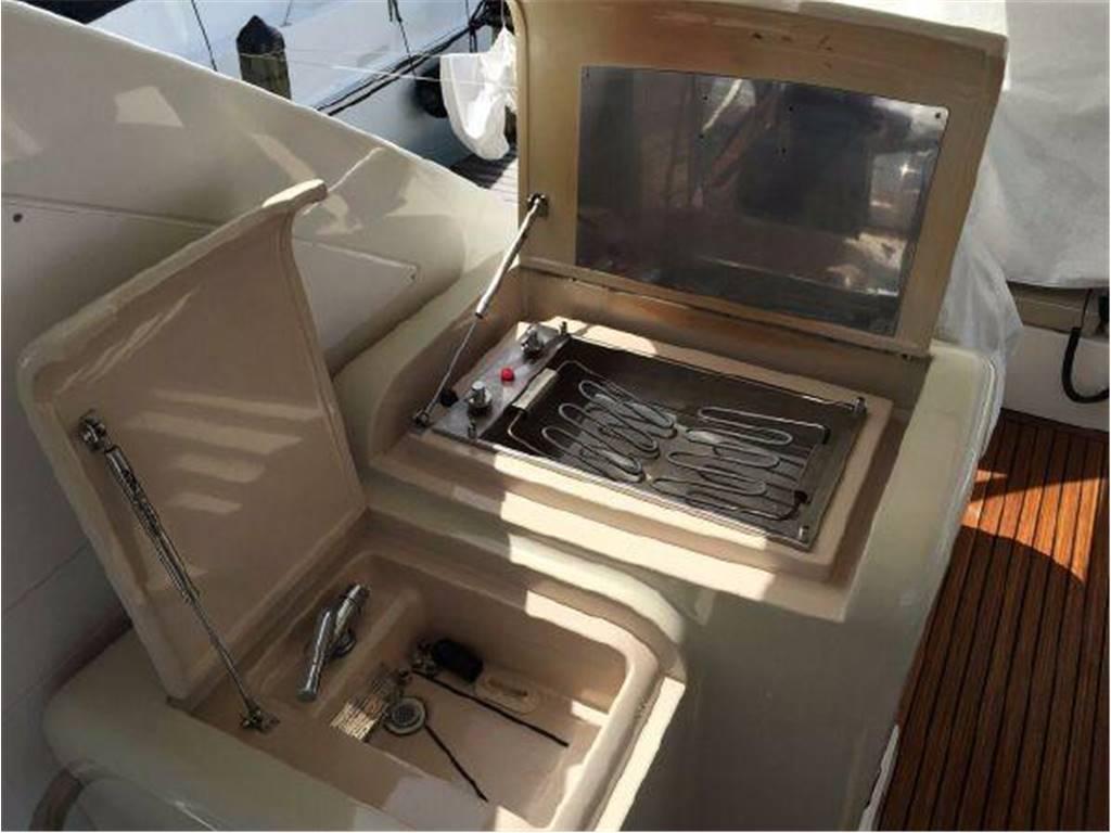 Azimut 64 fly