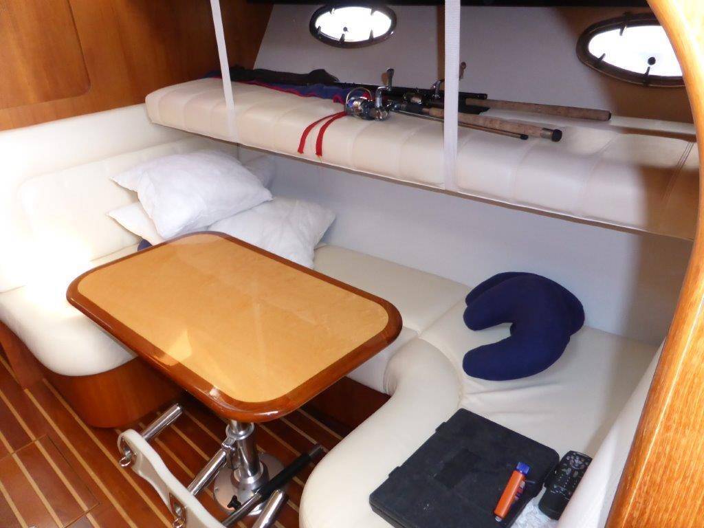 Tiara 3600