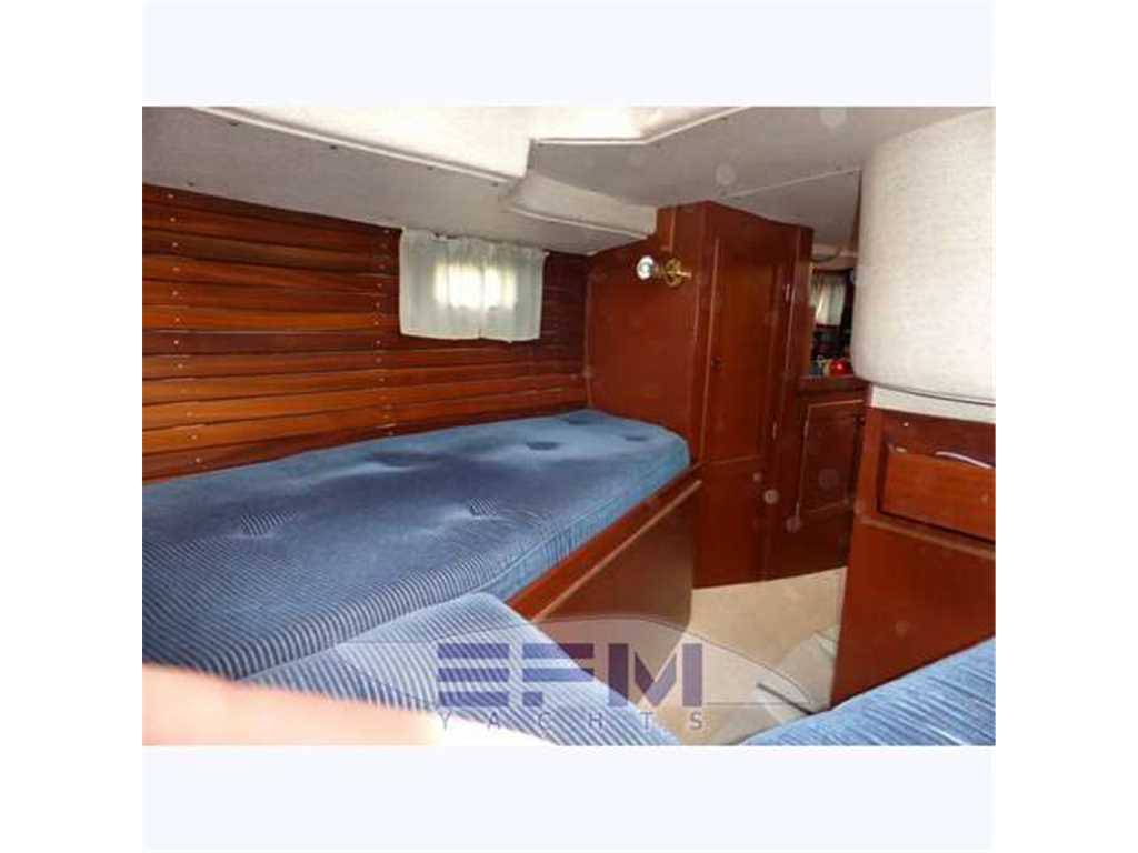 Hallberg rassy Hr 352