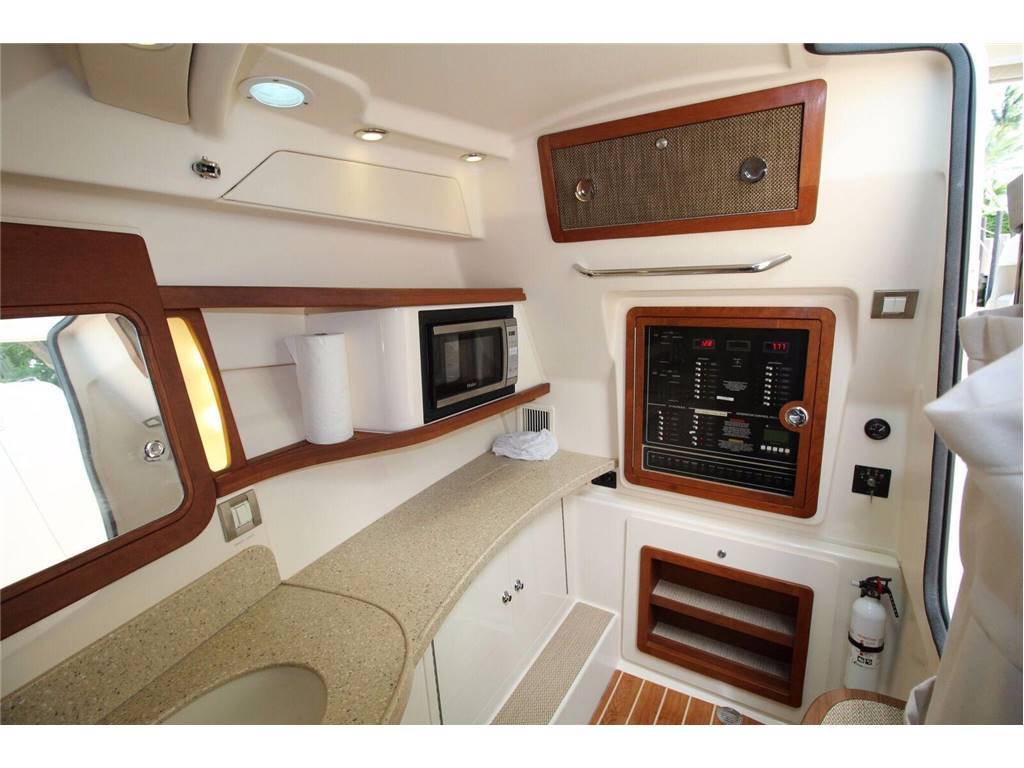 Grady white 375 freedom