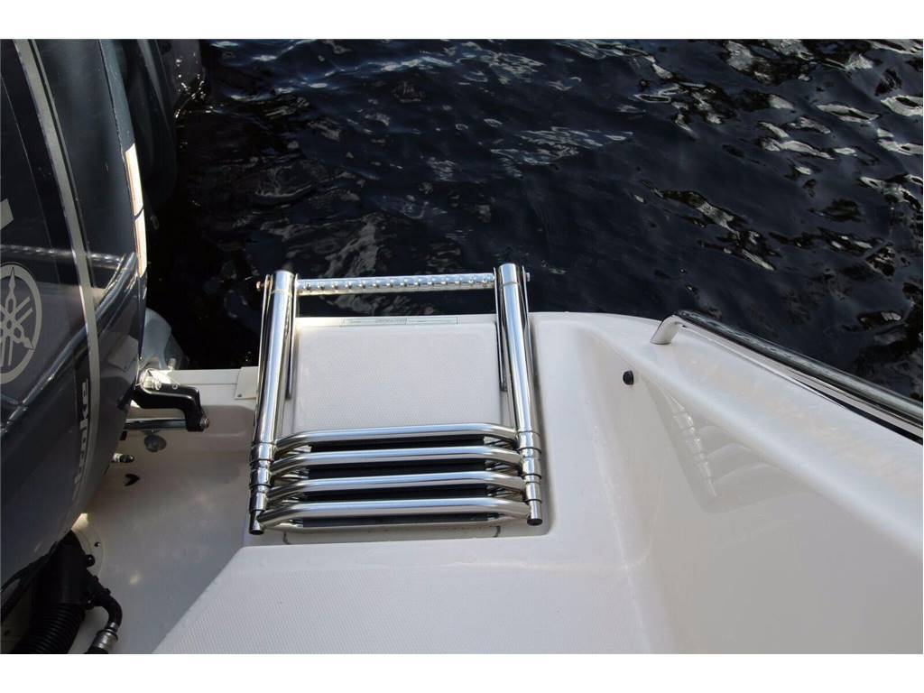 Grady white 375 freedom