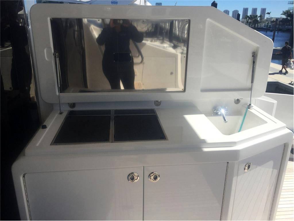Azimut 77 s