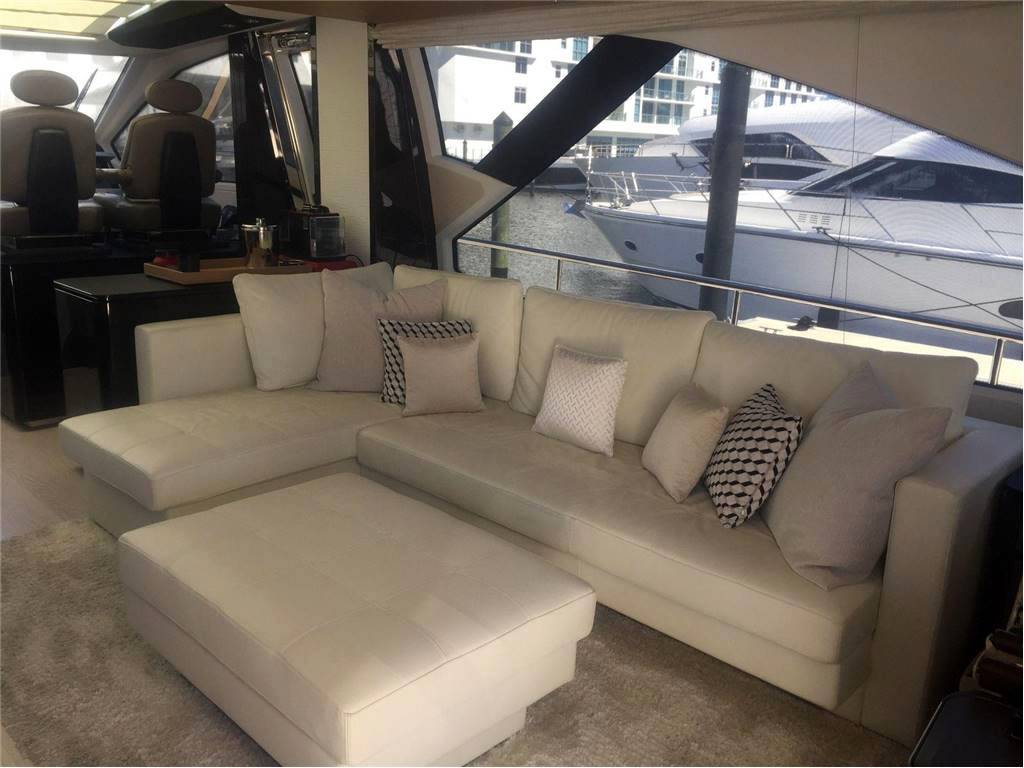 Azimut 77 s
