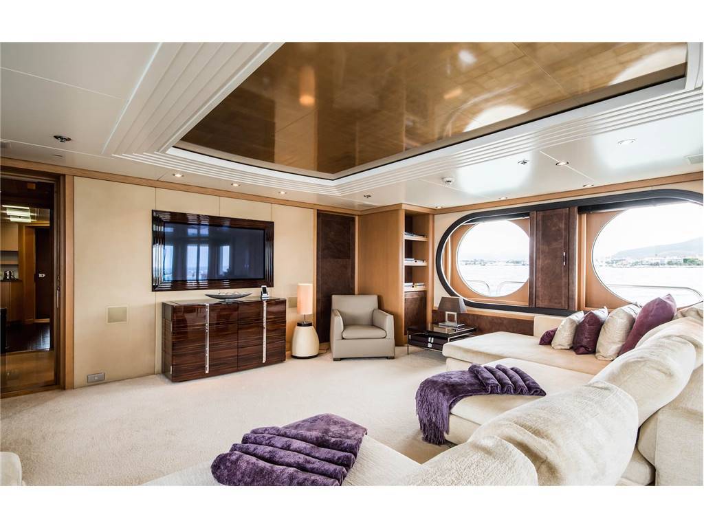 Amels shipyard 50 m