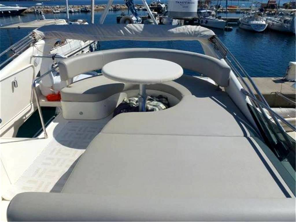 Uniesse 58