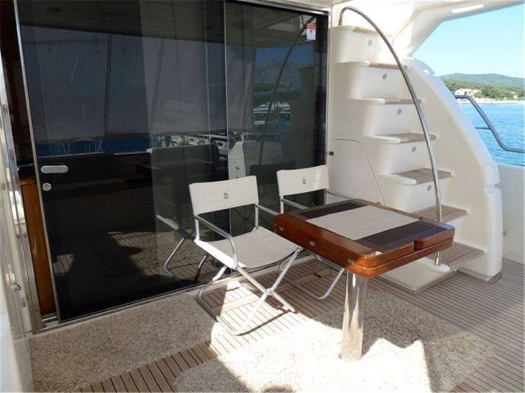 Uniesse 58