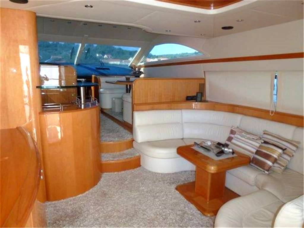Uniesse 58