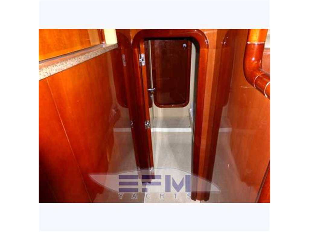 Ferretti 53
