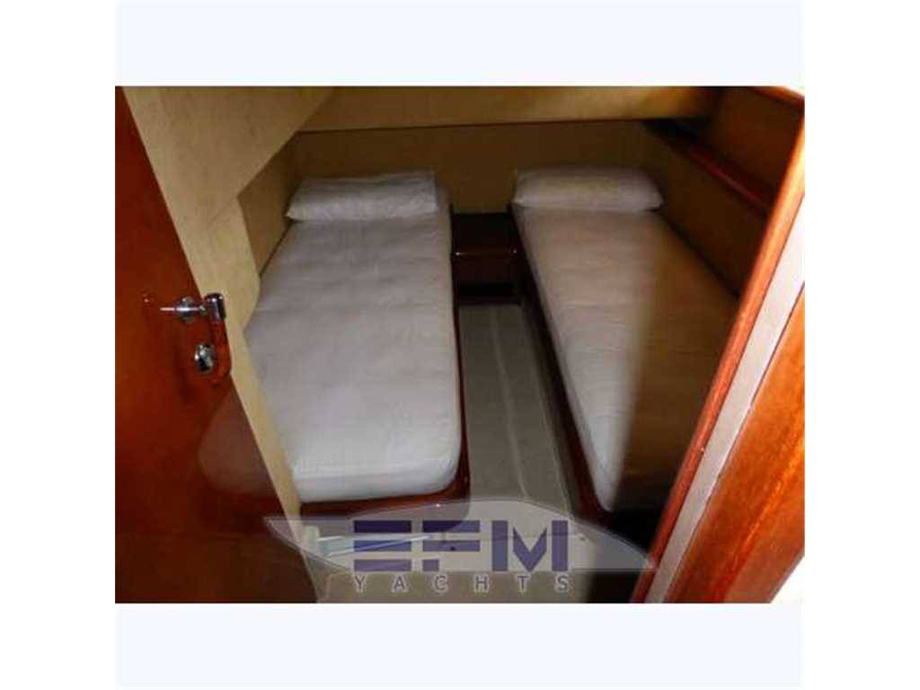 Ferretti 53